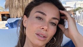 Diletta Leotta, il bikini sensuale color corallo in Germania da Loris Karius