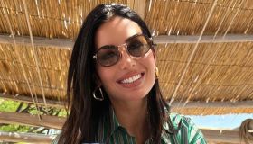 Elisabetta Gregoraci, il bikini in stampa paisley per il primo weekend al mare con Nathan Falco