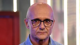 GF Vip, l’edizione di Signorini potrebbe saltare: il veto di Berlusconi