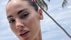 Giulia De Lellis in vacanza senza Tony Effe replica agli haters: “Divento pazza”