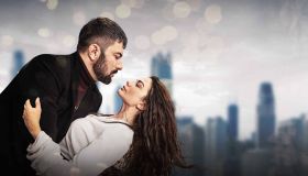 Io sono Farah, su Canale 5 arriva la nuova serie turca con Demet Ozdemir