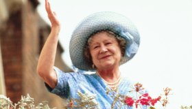 I 125 anni dalla nascita di un’icona reale, la Regina Madre