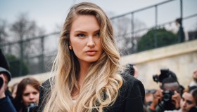 Lo shampoo best seller amato dalle celeb è l’unico prodotto che ti serve per capelli sani e lucenti in estate