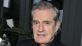 Emily in Paris, Rupert Everett licenziato: “Non so perché”