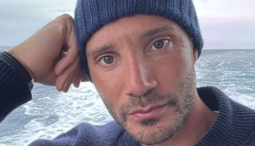 Stefano de Martino e Caroline Tronelli, l’indiscrezione: “Lei vorrebbe convivere, lui no”