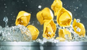 L’acqua giusta per cucinare: “Mai usare quella calda. E attenzione che sia pura”