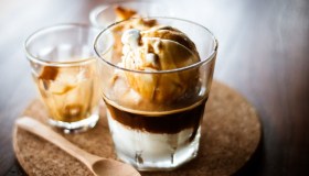 Affogato al caffè, i trucchi per prepararlo e quali ingredienti occorrono