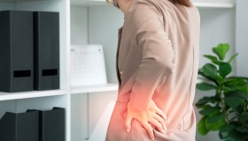 Artrosi dell’anca, la differenza con quella dolorosa e quando e a chi serve la protesi