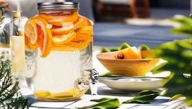 Il dispenser per bevande fresche alla frutta è quello di cui hai bisogno per affrontare il caldo