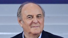 Gerry Scotti, l’attacco ad Affari Tuoi durante il debutto de La Ruota della Fortuna