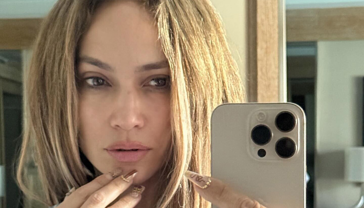 Star al naturale: attrici, cantanti e modelle come non le avete mai viste