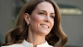 Kate Middleton sorprende Wimbledon con un look color crema e una spilla speciale