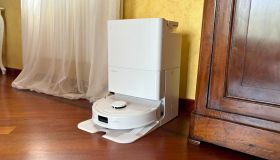 Rientro a scuola e lavoro: Roborock QV35A aiuta con le pulizie di casa e coccola gli amici a quattro zampe