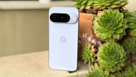 Google Pixel 10 è bello e pratico: l’intelligenza artificiale è davvero alla portata di tutte?