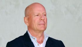 Bruce Willis, “il cervello sta cedendo”. E la moglie commossa: “È difficile da guardare”