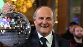 Gerry Scotti pensa alla pensione ma avvisa De Martino: “Non sei l’erede di Pippo”