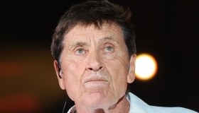 Evviva, Gianni Morandi ricorda Raffaella Carrà: cosa è successo