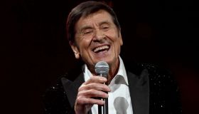 Evviva! di Gianni Morandi, la scaletta e gli ospiti della serata evento su Rai 1