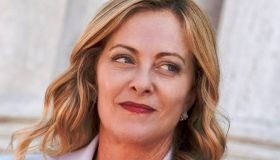 Giorgia Meloni come Michelle Hunziker: al concerto K-Pop per la figlia Ginevra