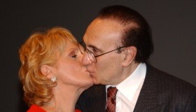 Baudo, Ricciarelli: “Avrebbe sedotto Sharon Stone. Rimpiango non aver avuto figli”