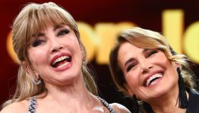 Ballando con le Stelle, “Milly Carlucci ha pagato il cachet di Barbara D’Urso”