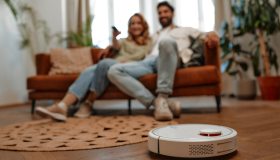 Lava, spazza e aspira: il robot che ti svolta le pulizie domestiche a un prezzo mai visto