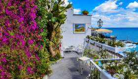 Balcone sensoriale, idee per stimolare tutti i sensi in poco spazio