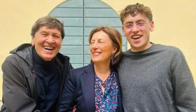 Tredici Pietro compie 28 anni, gli auguri a sorpresa dal papà Gianni Morandi