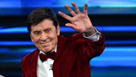 Ascolti tv del 9 agosto, Evviva! di Gianni Morandi sfida Ciao Darwin