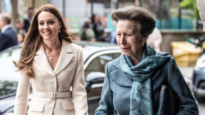 Midleton Anna Stack Kate Middleton, gli auguri alla Principessa Anna: è lei il suo esempio