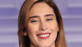 Maria Elena Boschi splendida in azzurro: l’abito perfetto per l’estate