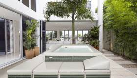 Piscine fuori terra e seminterrate 2025. Innovazione, estetica e benessere