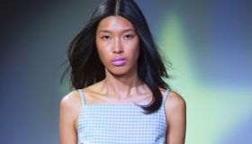 Le stampe dal sapore d’estate da provare nella calda stagione 2025, dalle righe ai quadretti