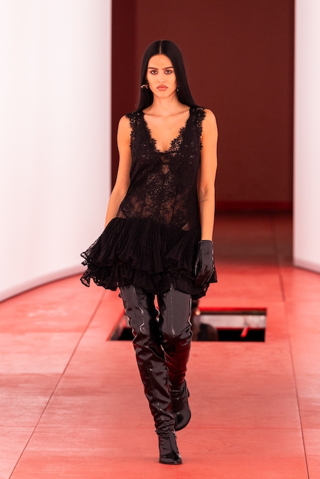 Amelia Gray, H&M - The London Issue show