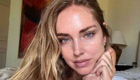Chiara Ferragni anticipa l’autunno 2025 e rilancia un accessorio che farà tendenza