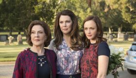 È esplosa la gilmore girls season, ed è la tendenza più cozy e rassicurante che possiamo abbracciare questo autunno