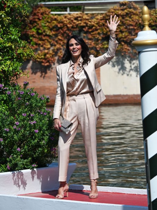 Maria Grazia Cucinotta arriva a Venezia