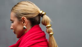 Pony cuff, l’accessorio per capelli che, da solo, ti permette un acconciatura chic e inconfondibile