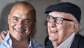 Camilleri 100, cosa è successo: il ricordo toccante di Luca Zingaretti e gli aneddoti di Fiorello