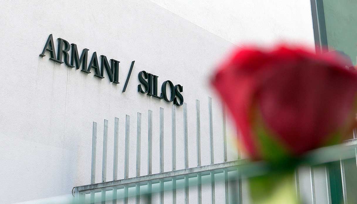 Insegna dell&rsquo;Armani/Silos a Milano, museo e spazio espositivo creato da Giorgio Armani