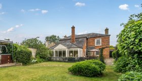 La storica casa del boss della F1 in vendita a 800mila sterline