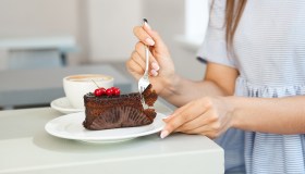 Dieta e calorie, la voglia di dolci non è influenzata dal cibo che si mangia