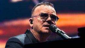 Gigi D’Alessio verso Amici: “In pole position per il Serale”