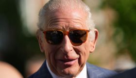 Re Carlo, lo strano ospite a Palazzo: arriva Poppy, la mucca reale