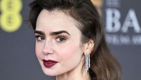 Il Red Wine make-up è trucco dell’autunno dall’estetica grunge che piace alla Gen Z e ai millenials