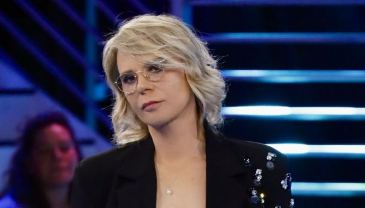 Amici, Penelope lascia la scuola: "Non mi sento bene". È la quarta alunna quest'anno