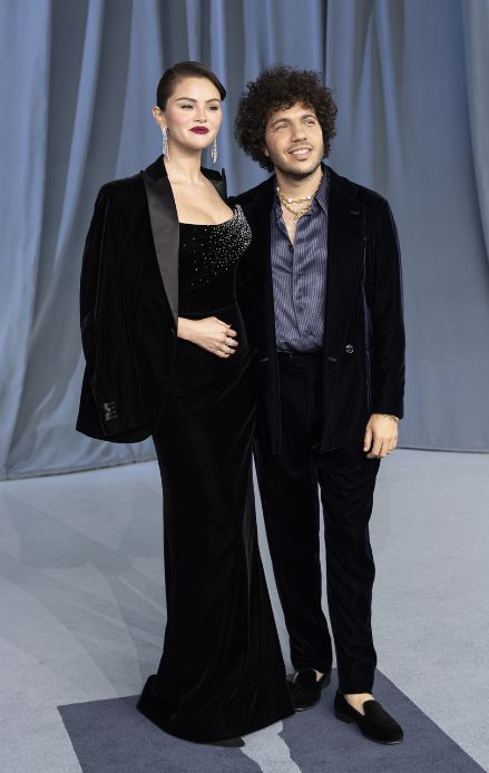 Benny Blanco e Selena Gomez sul red carpet dell'Academy Museum Gala 2025