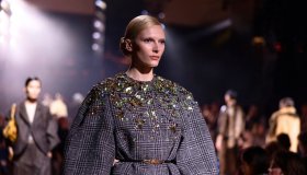 Svelati i 5 cappotti più cool e caldi dell’autunno-inverno 2025/26 (a meno di 80 euro)