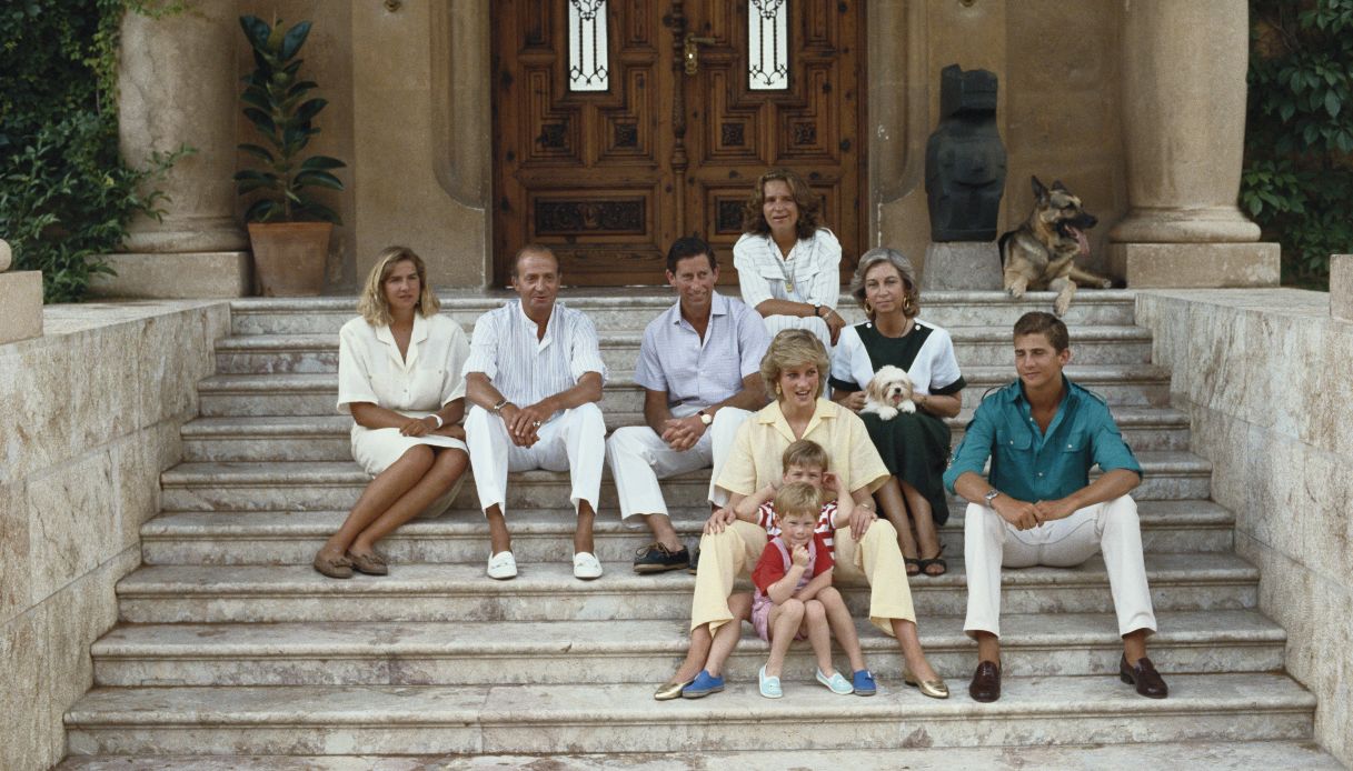 La famiglia di Juan Carlos e quella di Carlo d'Inghilterra