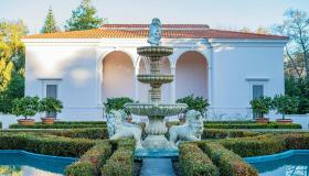 Fontane, laghetti e cascate, come inserire l’acqua nel design del giardino